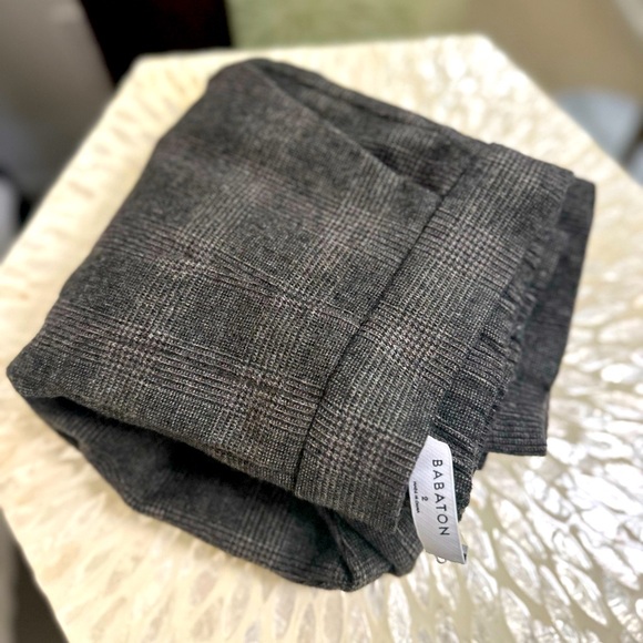 Aritzia Conan Cropped Wool Plaid Trousers - Picture 2 of 10